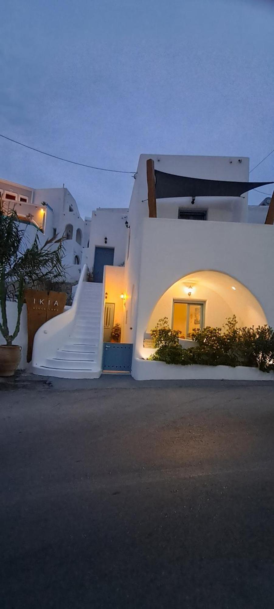 Atlantida Spacious Flat Fira  Extérieur photo